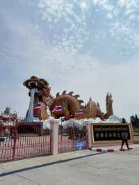ไหว้ศาลหลักเมือง เที่ยวมังกรสวรรค์ ที่สุพรรณบุรี