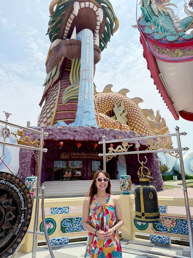 ไหว้ศาลหลักเมือง เที่ยวมังกรสวรรค์ ที่สุพรรณบุรี
