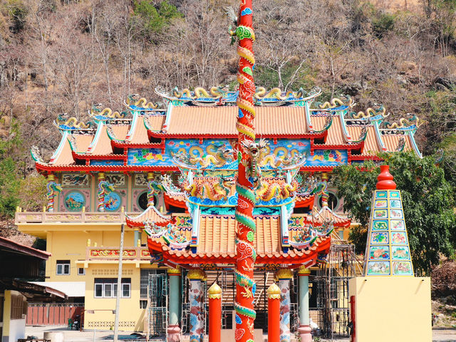 วัดเขาอีส้าน
