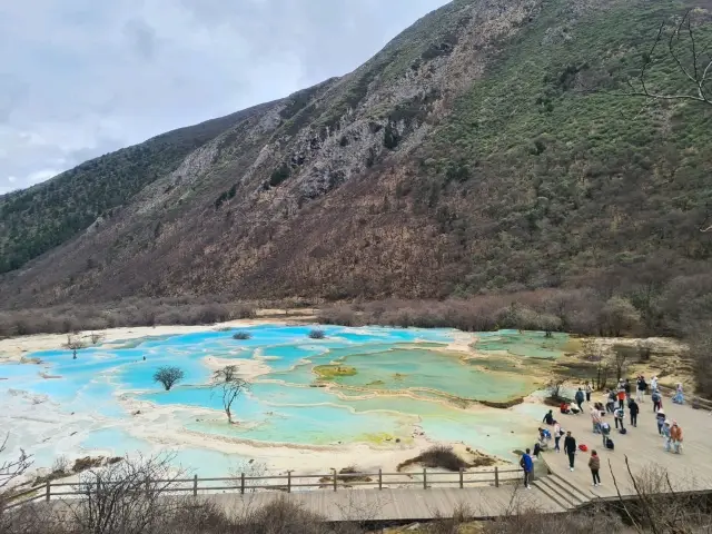 Huanglong in May: Still not at its full beuty