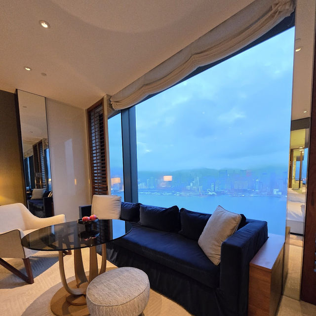 香港瑰麗酒店 (Rosewood Hong Kong)