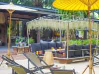 คาเฟ่ลับกลางสวนปาล์มที่จ. พังงา
