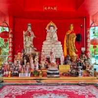 ไหว้ขอพรสมเด็จพระพุทธมหาจักรพรรดิศรีรัตนมงคล