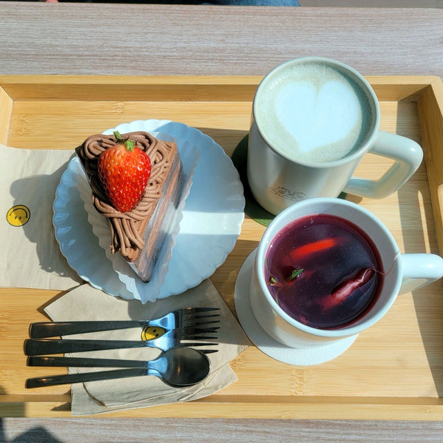 🌟조용하고 아늑한 분위기 카페 아매네