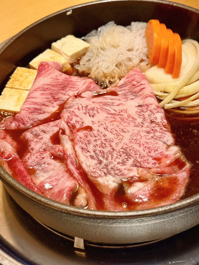 札幌🇯🇵 百年老店味噌壽喜燒