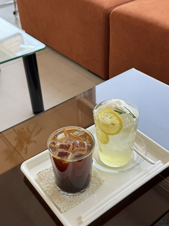 ☕️ 리도커피에서 마주한 강릉의 조용한 아침 🌿
