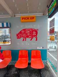 Ride Sharing to Keelung + Retro T-Ham Bus Stop Vibes