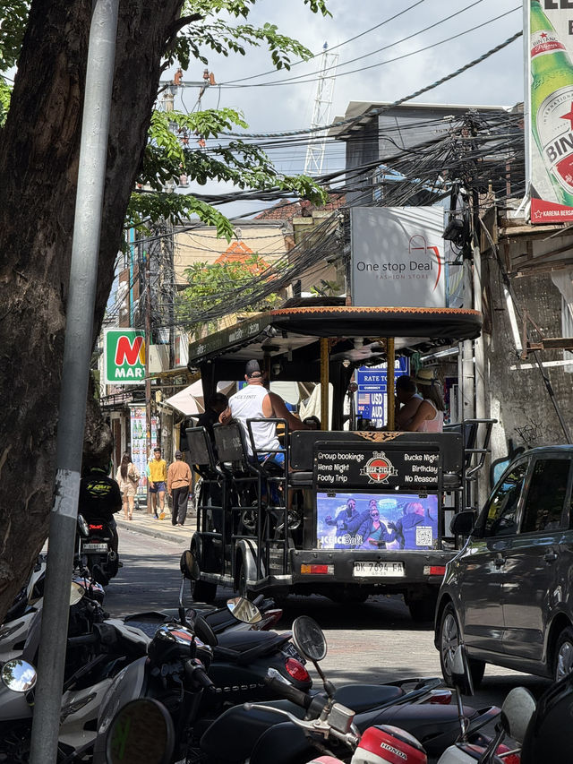 Random walk in the lovely Legian