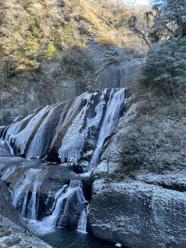 袋田瀑布—冰封的藝術