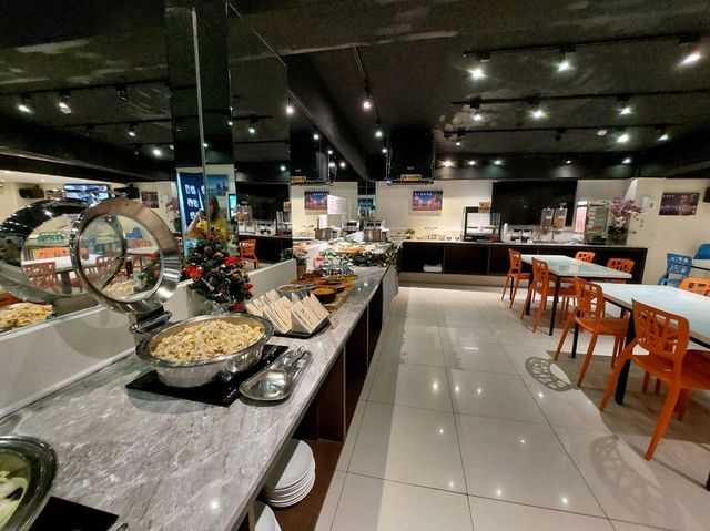 推薦高雄住宿含早餐跟24小時小點心 讚讚讚