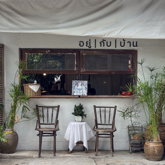 คาเฟ่กลางสวนสุดกรีน #ย่านอ่อนนุช ☕️🍃🎨