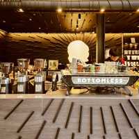 Bottomless cafe