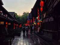 Where Old Meets Gold ✨🍜 – Jinli Old Street, Chengdu