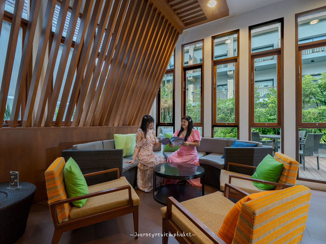 รีสอร์ตสไตล์ทรอปิคอล บรรยากาศร่มรื่น 