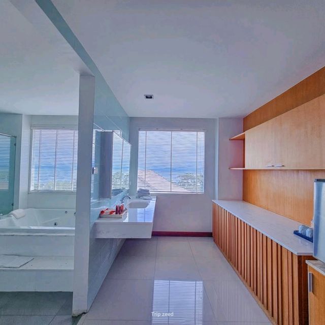 โรงแรมติดทะเล หาดดงตาล จอมเทียน พัทยา