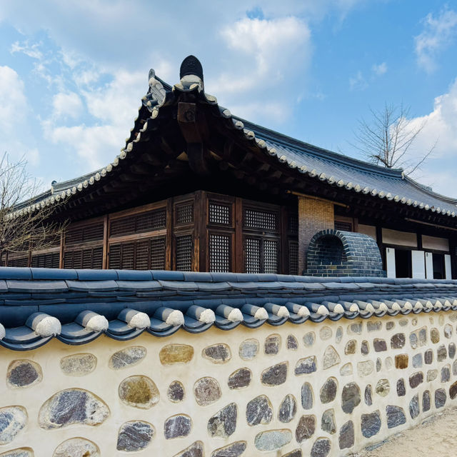 南山谷韓屋村 (남산골한옥마을) 