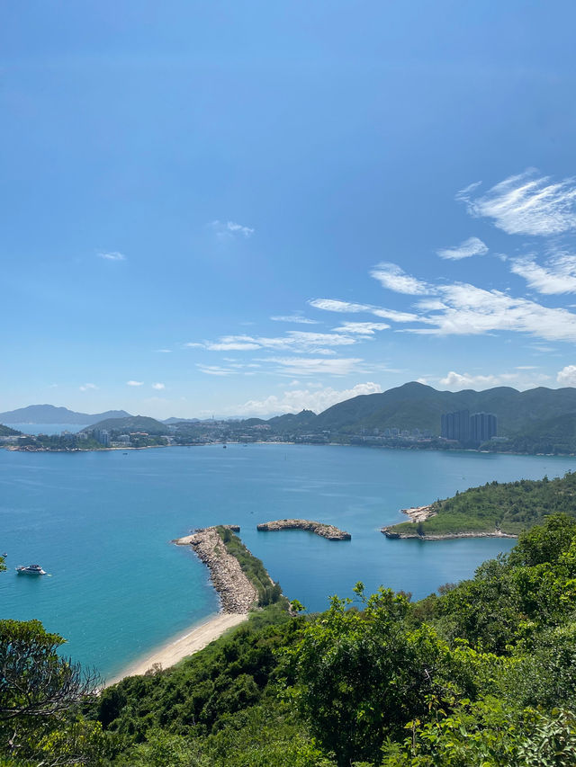 香港｜鶴咀道上一路的藍天白雲與大海🌊🩵