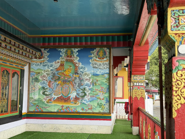 【インド・ダージリン Dali Monastery】圧巻のチベット仏教建築と出会う
