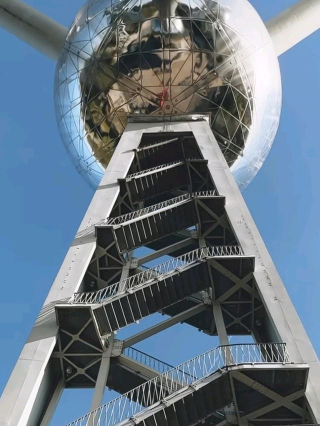 🔵⚪ Europe budget Trip;Discover the Atomium – Brussels' Futuristic Landmark! 🇧🇪