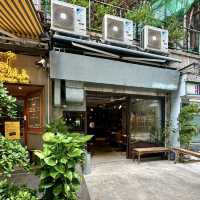 Old‑Meets‑New Coffee & Porcelain Nostalgia – My Visit to Halfway Coffee, Hong Kong