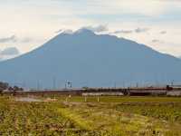 Mt. Iwaki Diary: A Solo Hiker's Spiritual Journey in Aomori** ⛰️🌸