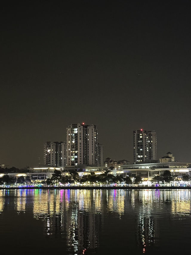Night Chilling by the Lake – Sisir Tasik Putrajaya Vibes 