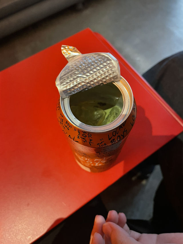 Local Boys Coffee: กาแฟดี บรรยากาศโคตรเท่