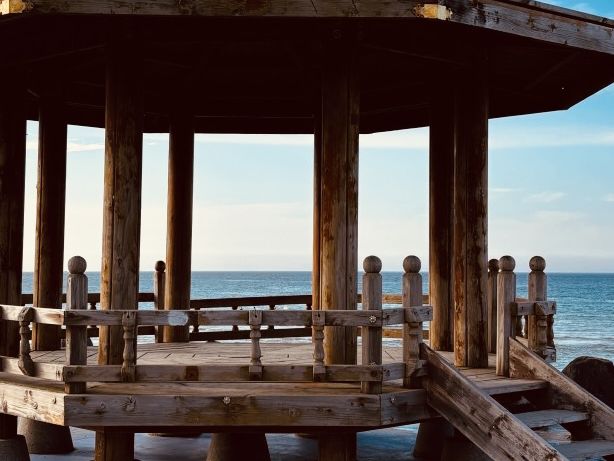 Ideal for Gentle Water Activities and Coastal Strolls