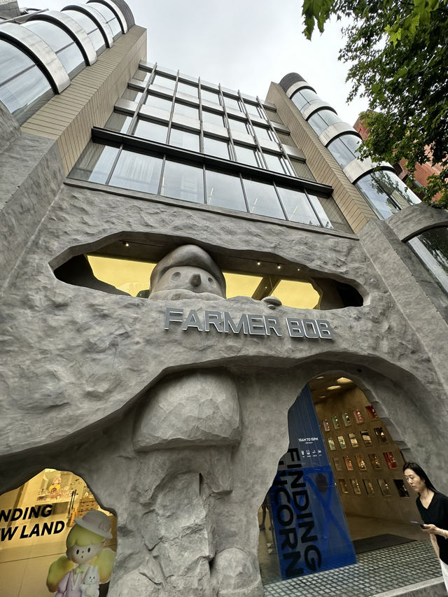 Retail Blitzkrieg: Surviving Shanghai’s 6km Luxury Cultural Kill Grib