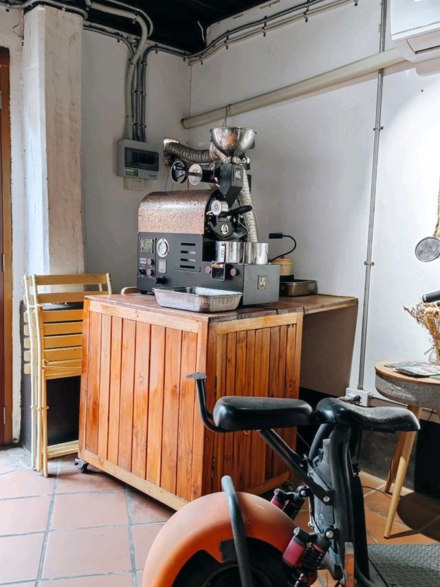 ☕ : Comma Coffee Luangprabang คาเฟ่หลวงพระบาง