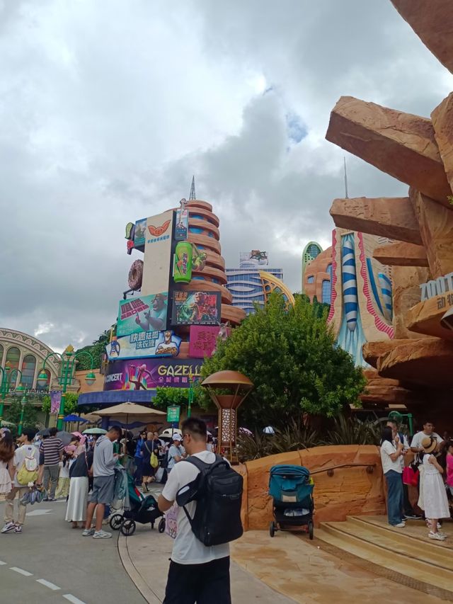 Shanghai Disneyland: The Park That Redefined the Magic