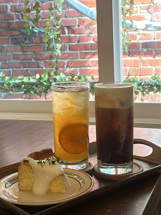 수원화성 산책 후, 감성 카페 한 잔 어때요?🌸☕