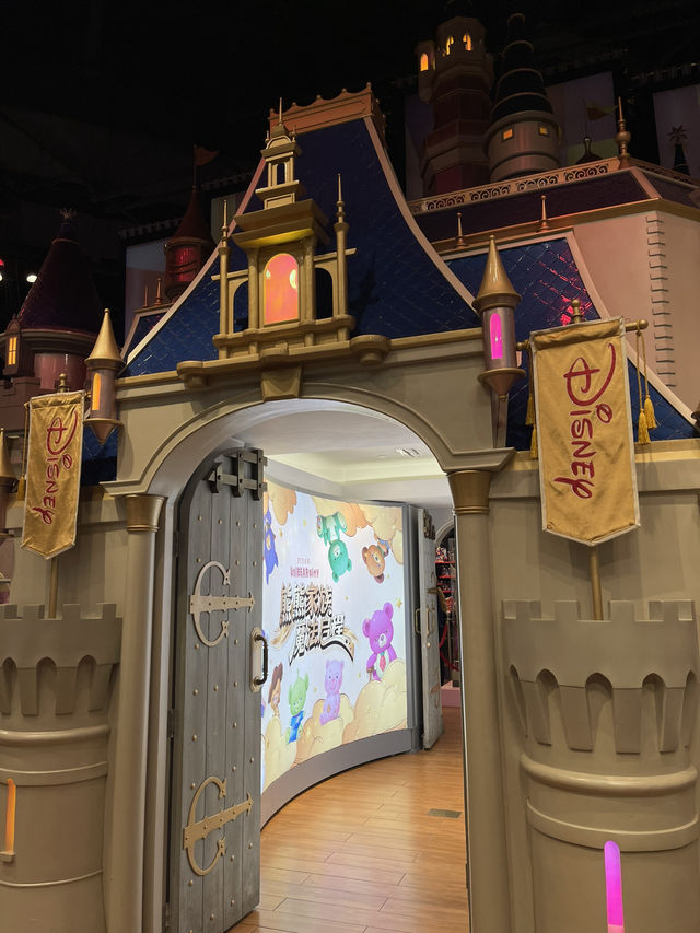 Disney Store – Lujiazui 🎀🌟