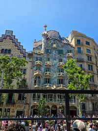 Vibrant Streets and Artistic Wonders in Barcelona