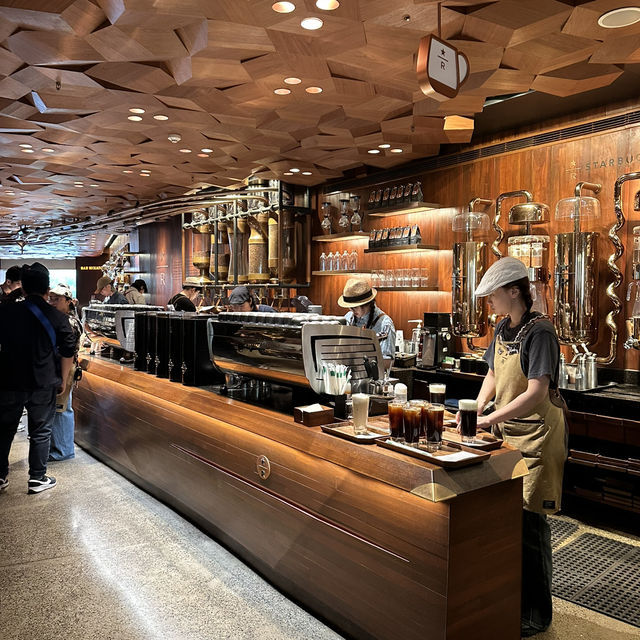 上海嘅 Starbucks Reserve Roastery 上海星巴克臻選烘焙工坊體驗☕️