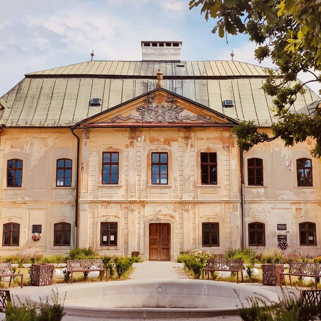 Slovakia's Secret: Solo Adventure in the Heart of Europe 🏔️
