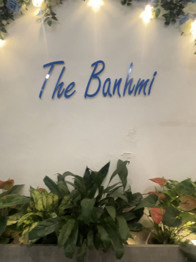 🥖 ハノイで味わう絶品バインミー「The Binhmi」 🥖 ハノイで味わう絶品バインミー「The Binhmi」
