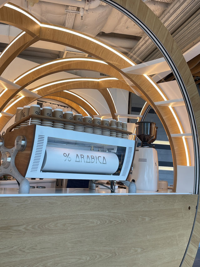 รีวิว % Arabica (Repulse Bay)