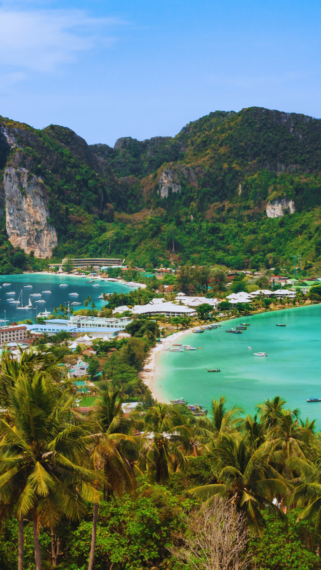 กระบี่ไม่ใช่แค่ปลายทาง...แต่คือความทรงจำที่ทะเลบอกเล่าได้ทุกคลื่น กระบี่ไม่ใช่แค่ปลายทาง...แต่คือความทรงจำที่ทะเลบอกเล่าได้ทุกคลื่น