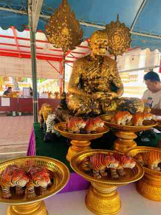 プラクルアン ワットバーンプラ サクヤン【Wat Bang Phra/ワットバンプラ】ワイクルーフェスティバルで