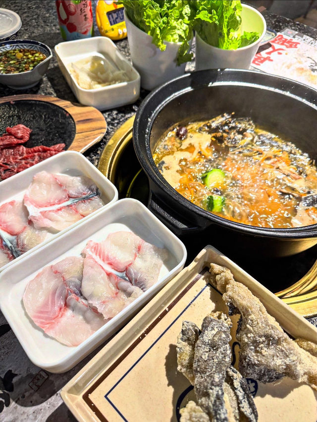 《靚湯海鮮雞煲三重奏》
