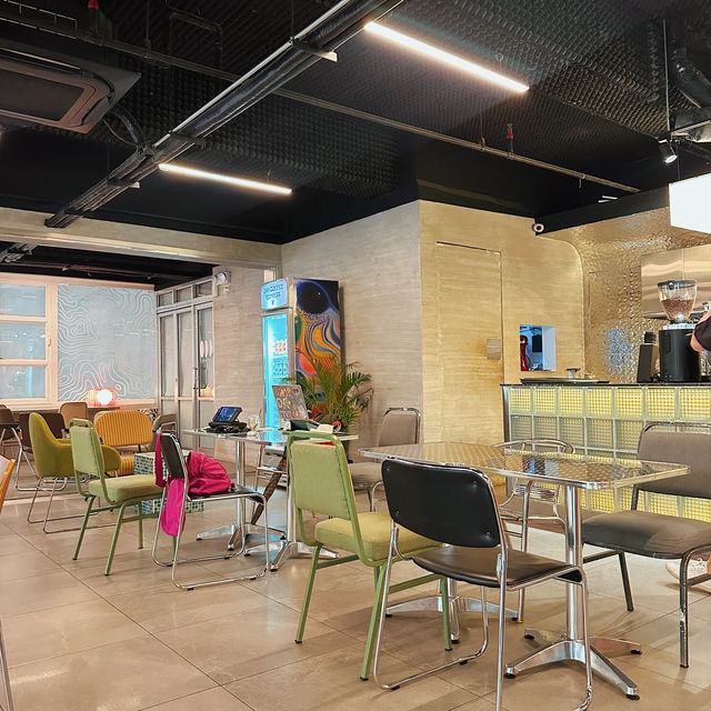 Curiously Cozy, Manila’s Quirky Hideout