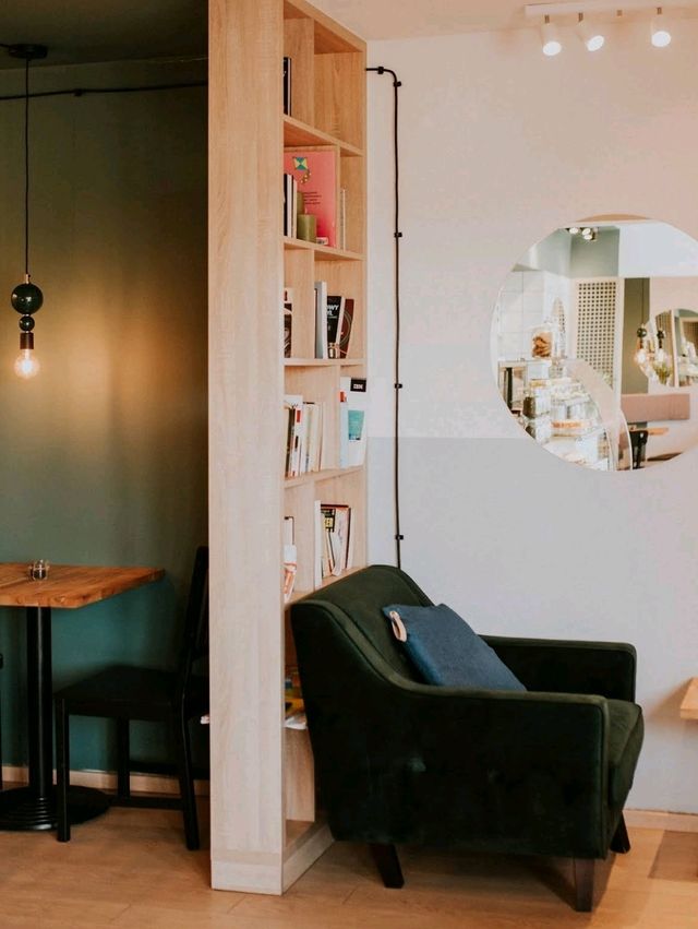 Lokal Cafe | 바르샤바, 폴란드