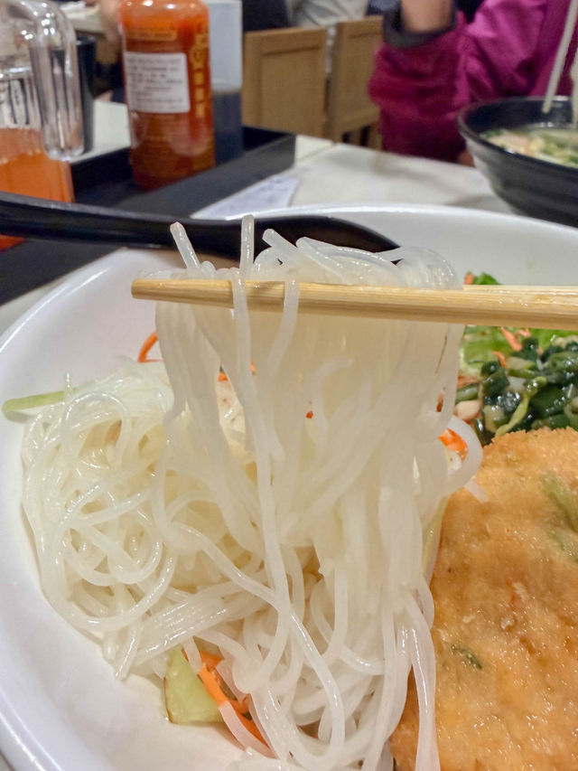 銅鑼灣美食|湯粉清爽、蝦餅撈檬超合胃口! 銅鑼灣美食|湯粉清爽、蝦餅撈檬超合胃口!