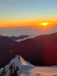 ワイナポトシ6088m　登った先には言葉を失う絶景！