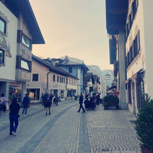 德國🇩🇪加米施 - 充滿異國風情的市鎮