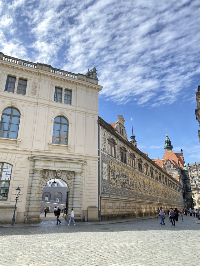 DRESDEN 🇩🇪 - CITY OF CASTLES 