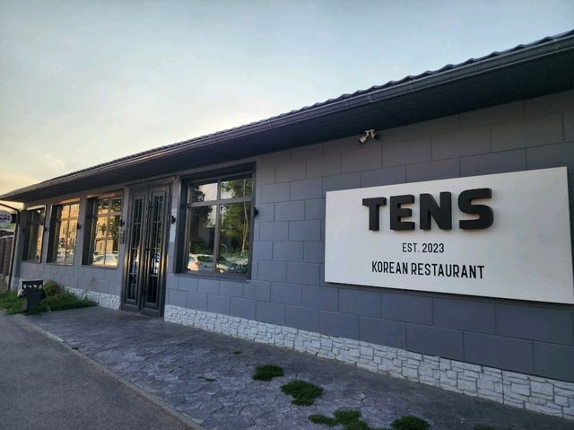 여행중이라면 빠질 수 없는 국뽕!! 한식당.. "TENS"