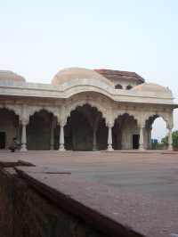 Exploring the Red Fort: A Majestic Symbol of Mughal Architecture