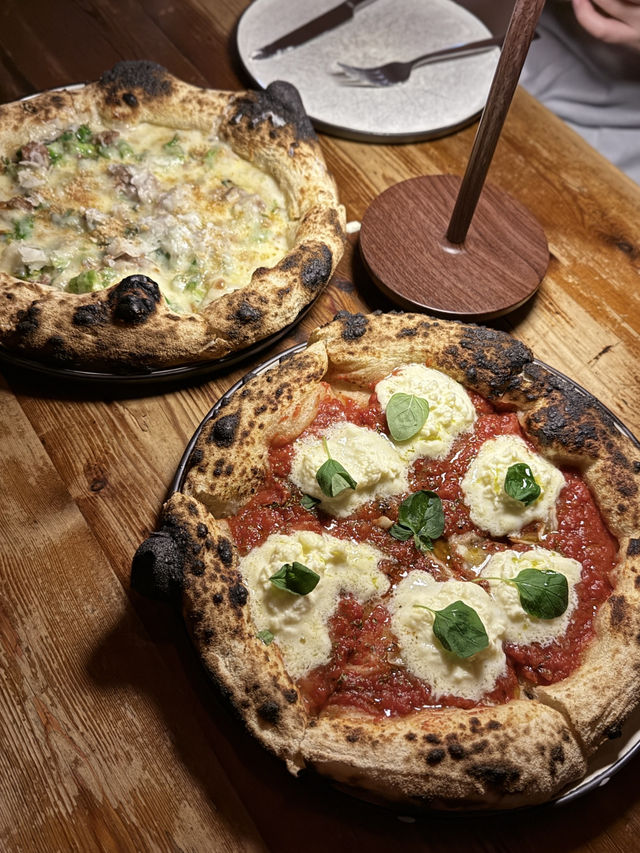 One of the best pizza in Copenhagen at Bæst 🍕